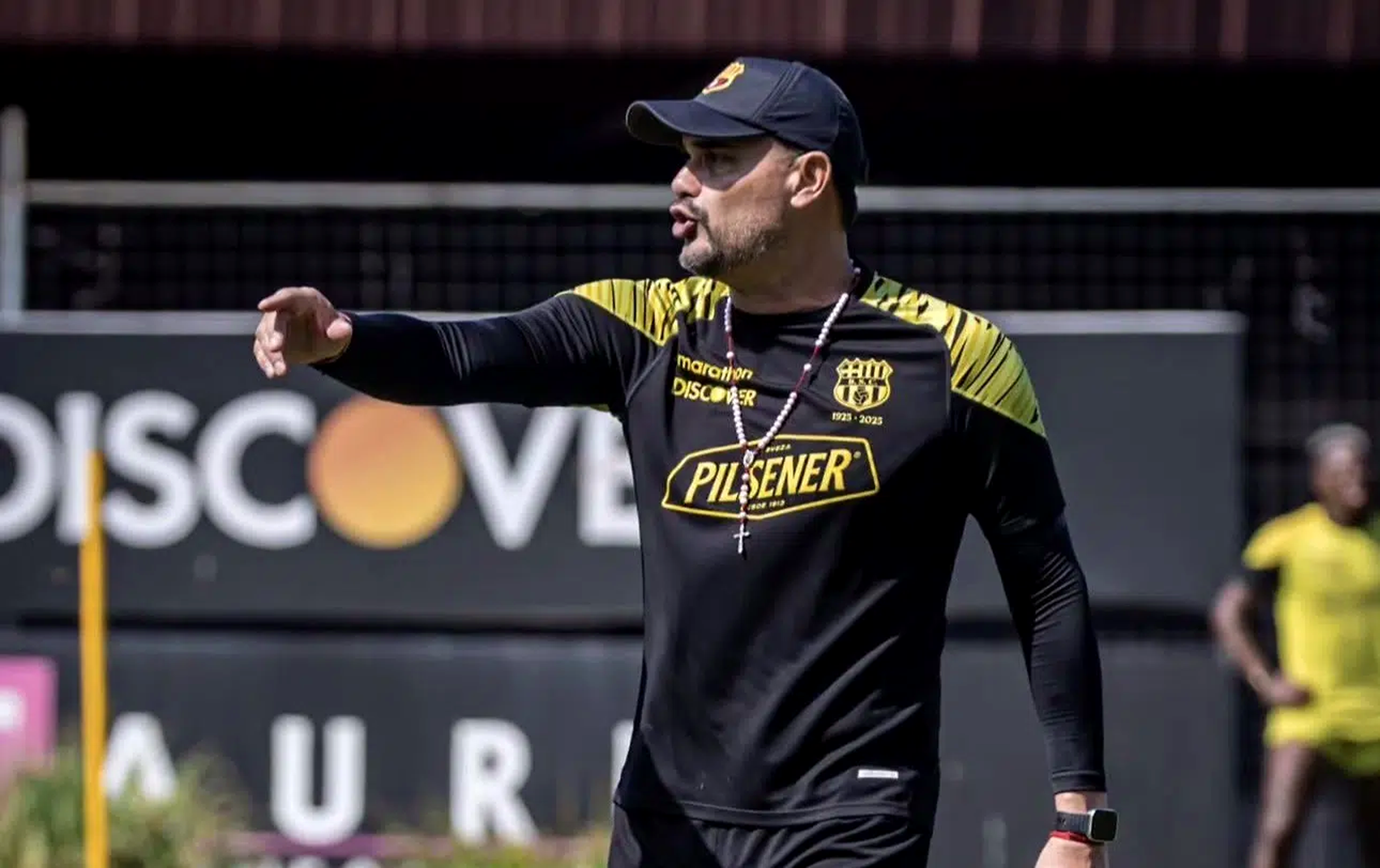 Barcelona Sporting Club se quedó sin entrenador tras la salida de César Farías después de la última derrota en LigaPro ante Macará.